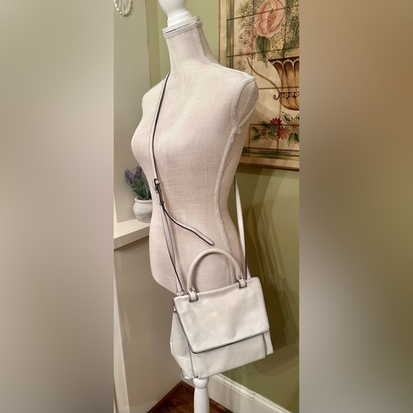 EUC HOBO “Meter” Structured Crossbody Off-White - Picture 5 of 16